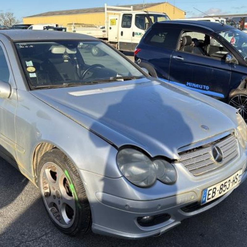 Custode arriere droit MERCEDES CLASSE C 203 COUPE SPORT Photo n°2