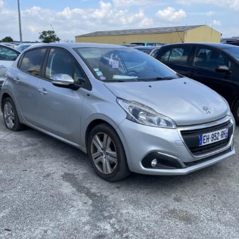 PEUGEOT208 1 PHASE 2 1.2 VTI - 12V Photo n°2