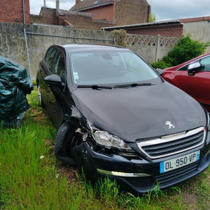 PEUGEOT308 2 PHASE 1 1.6 HDI - 8V TURBO Photo n°2