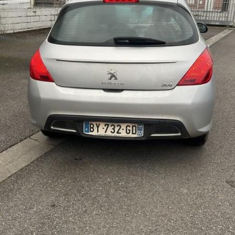 PEUGEOT308 1 PHASE 2 1.6i - 16V Photo n°3