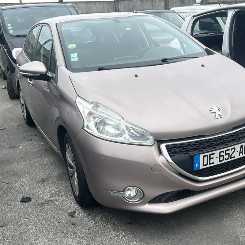 PEUGEOT208 1 PHASE 1 1.4 HDI - 8V TURBO Photo n°3