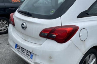 OPEL CORSA E 1.4i - 16V