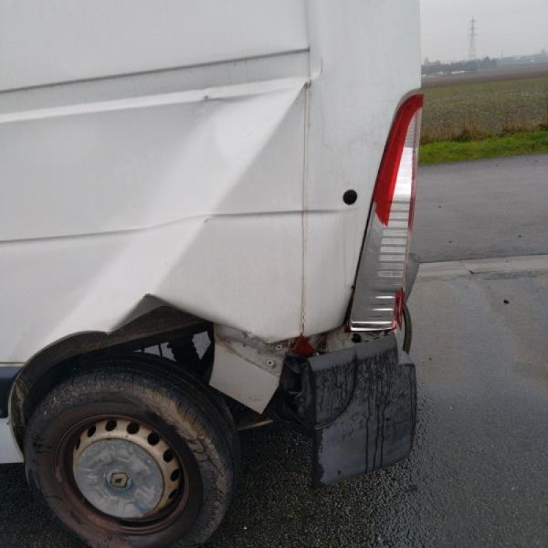 RENAULTMASTER 3 PHASE 1 2.3 DCI - 16V TURBO Photo n°9