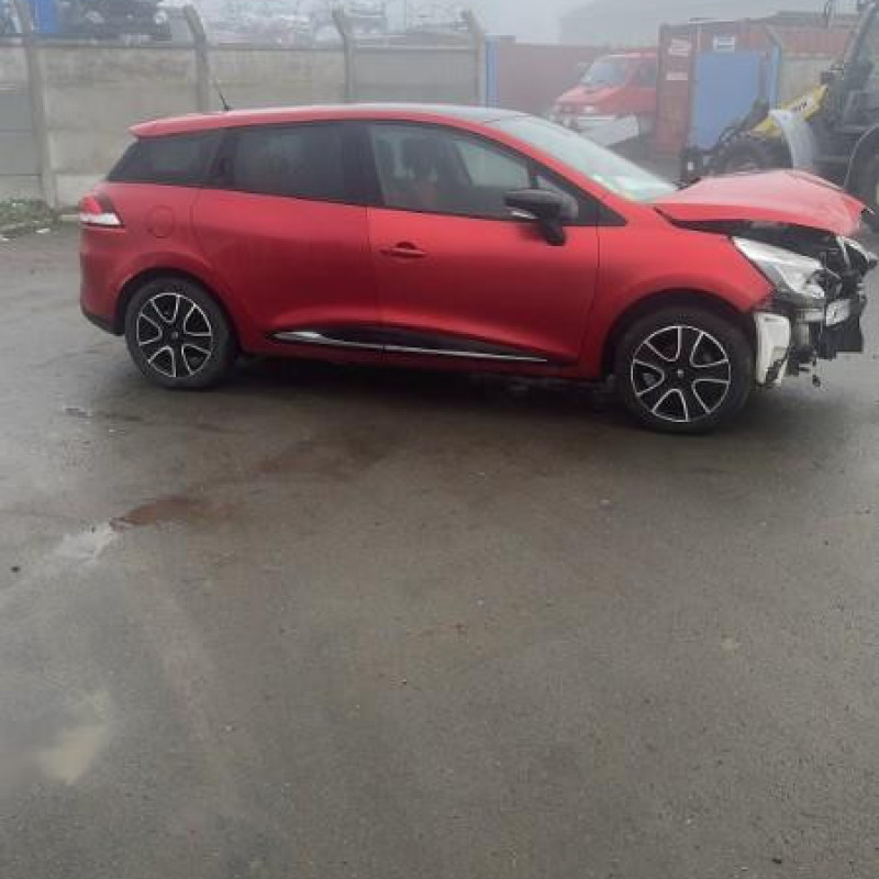 RENAULTCLIO 4 PHASE 1 BREAK 1.5 DCI - 8V TURBO Photo n°2