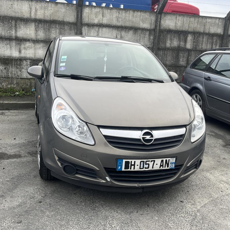 OPELCORSA D PHASE 1 1.2i - 16V Photo n°1