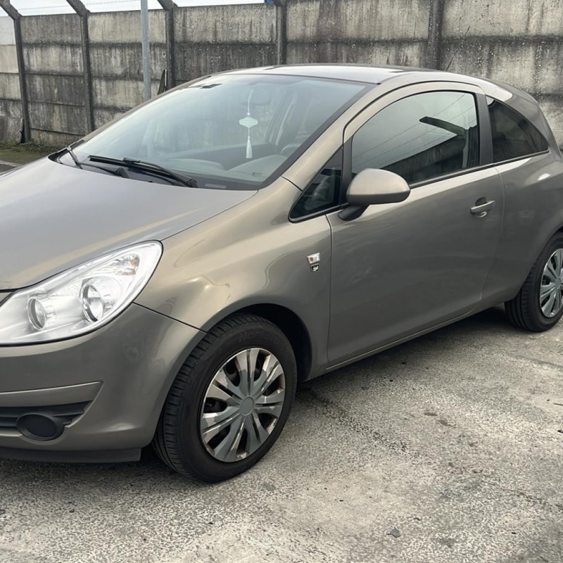 OPELCORSA D PHASE 1 1.2i - 16V Photo n°3