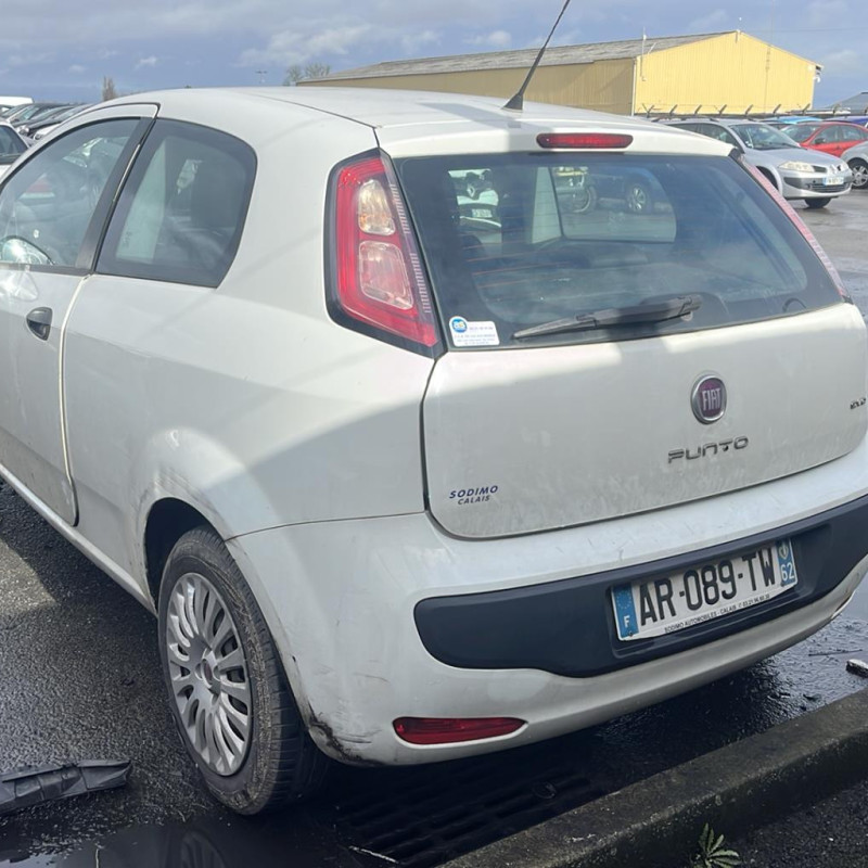 FIATPUNTO EVO 3 1.2i - 8V Photo n°5