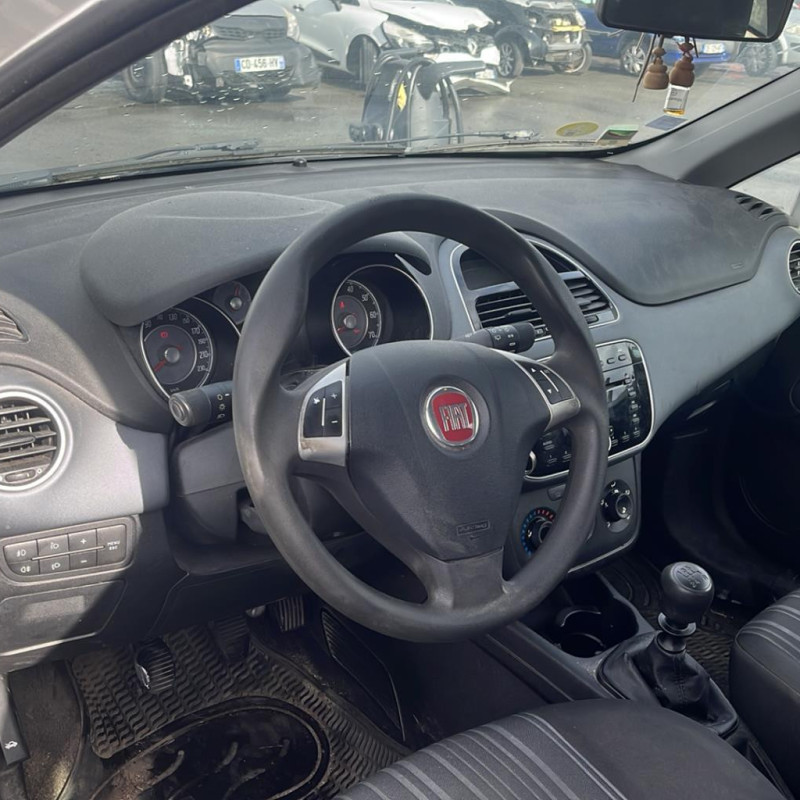 FIATPUNTO EVO 3 1.2i - 8V Photo n°6