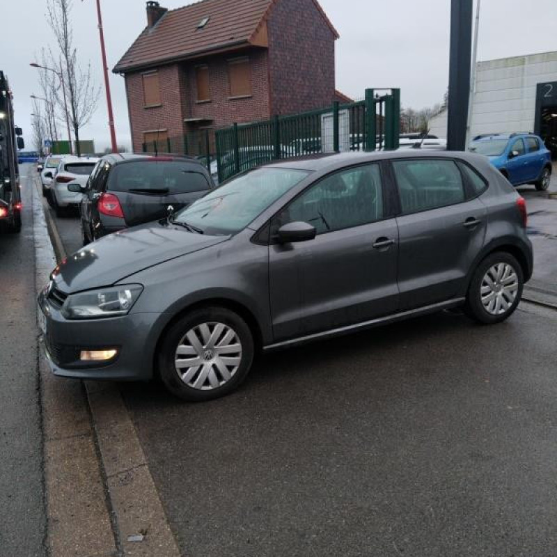 VOLKSWAGENPOLO 5 PHASE 1 1.6 TDI - 16V TURBO Photo n°4