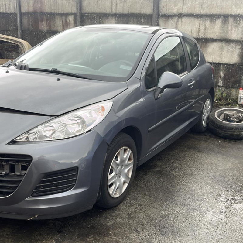 PEUGEOT207 PHASE 1 1.4 HDI - 8V TURBO Photo n°2