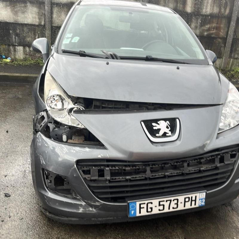 PEUGEOT207 PHASE 1 1.4 HDI - 8V TURBO Photo n°7