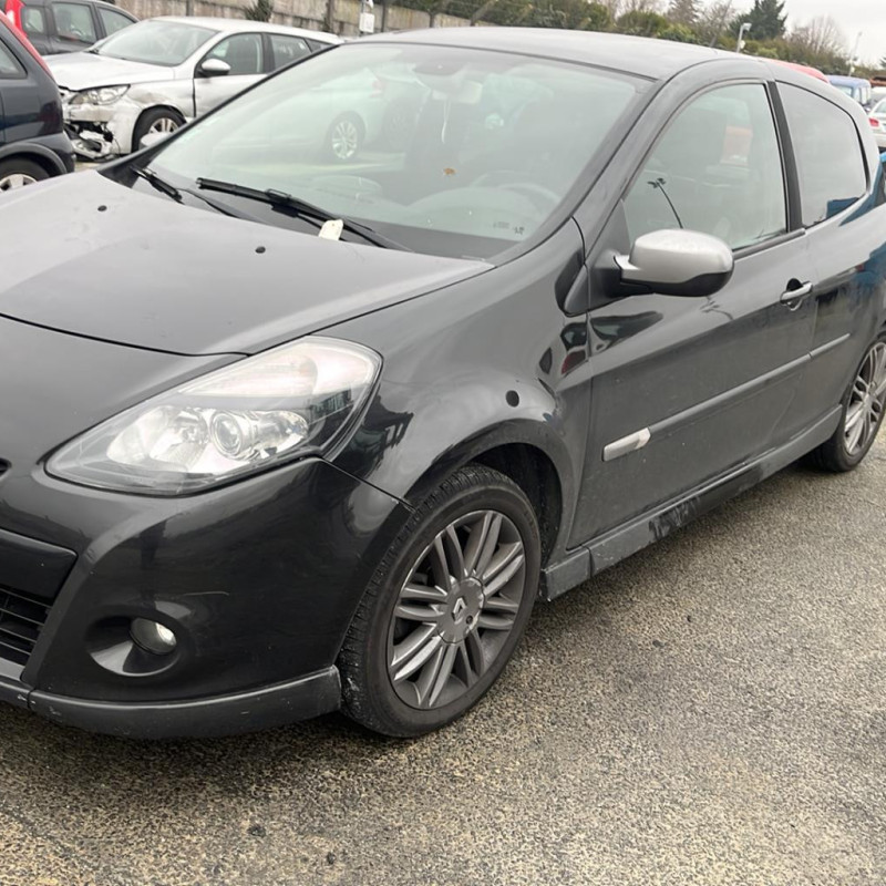 RENAULTCLIO 3 PHASE 2 1.5 DCI - 8V TURBO Photo n°2