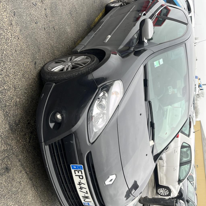 RENAULTCLIO 3 PHASE 2 1.5 DCI - 8V TURBO Photo n°3