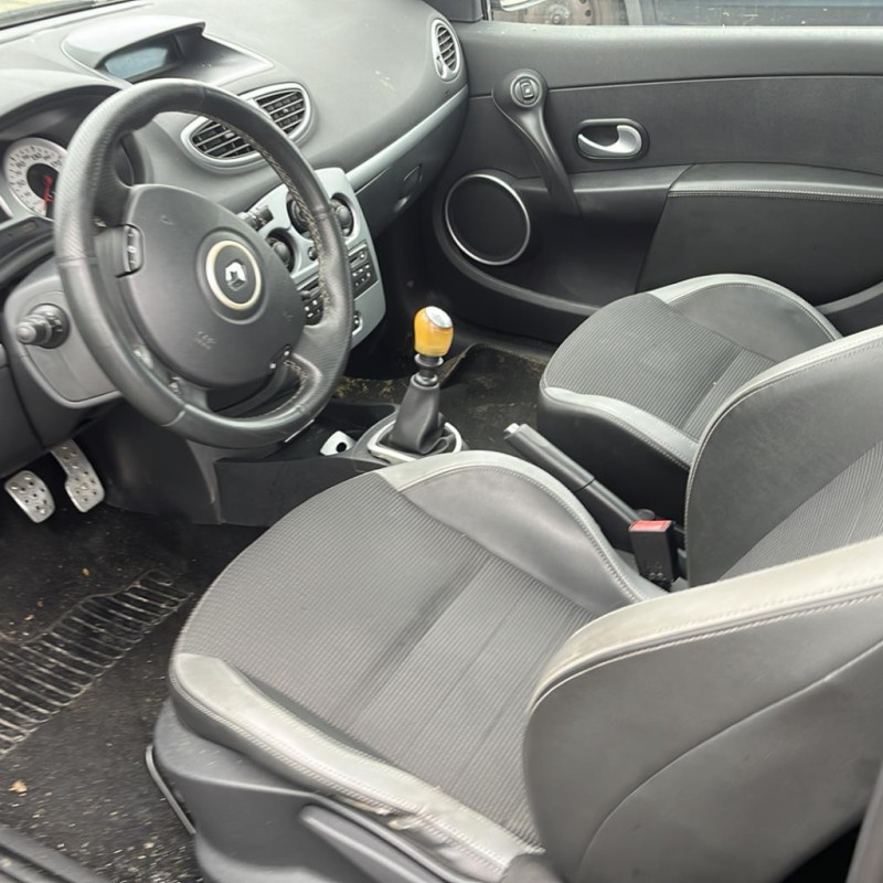 RENAULTCLIO 3 PHASE 2 1.5 DCI - 8V TURBO Photo n°7