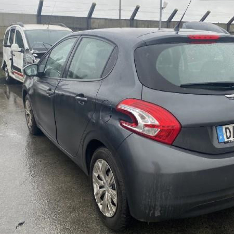 PEUGEOT208 1 PHASE 1 1.2 VTI - 12V Photo n°6