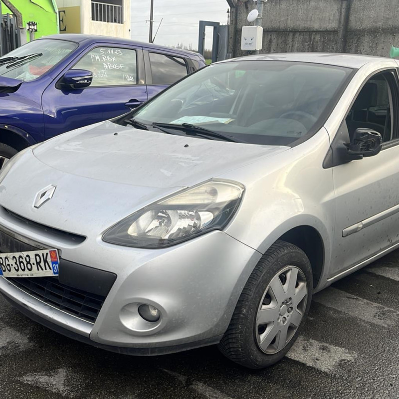 RENAULTCLIO 3 PHASE 2 1.5 DCI - 8V TURBO Photo n°14