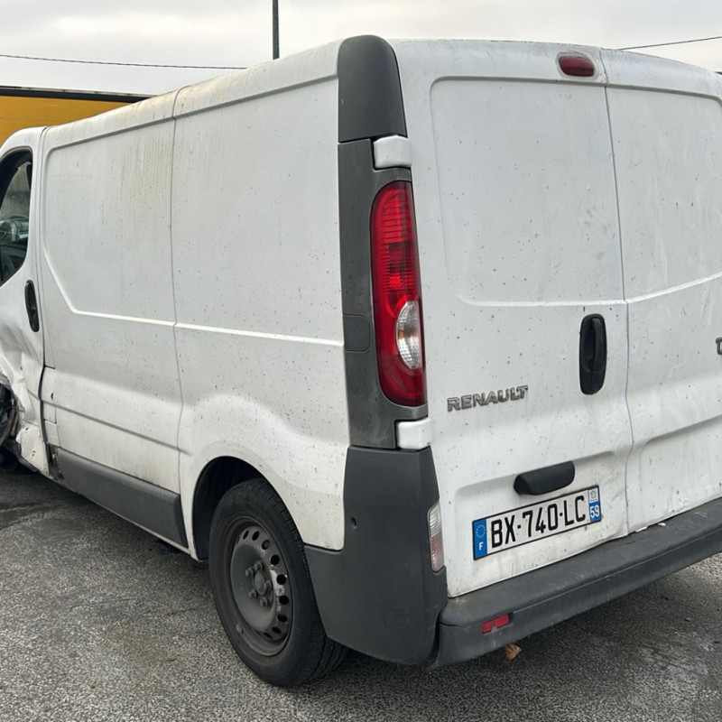 RENAULTTRAFIC 2 PHASE 2 2.0 DCI - 16V TURBO Photo n°4