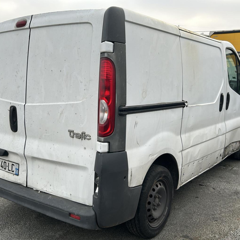 RENAULTTRAFIC 2 PHASE 2 2.0 DCI - 16V TURBO Photo n°5