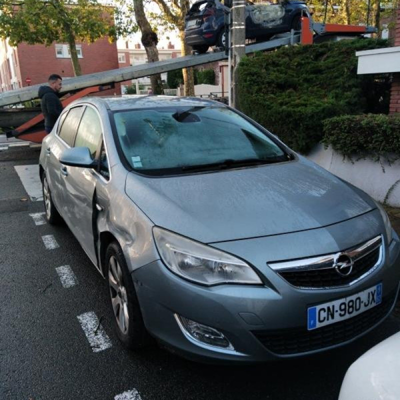 OPELASTRA J PHASE 1 1.7 CDTI - 16V TURBO Photo n°3