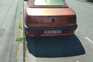 PEUGEOT 306 PHASE 2 CABRIOLET 1.6i - 8V