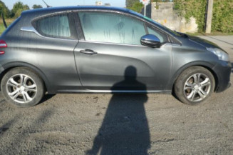 PEUGEOT 208 1 PHASE 1 1.6i - 16V