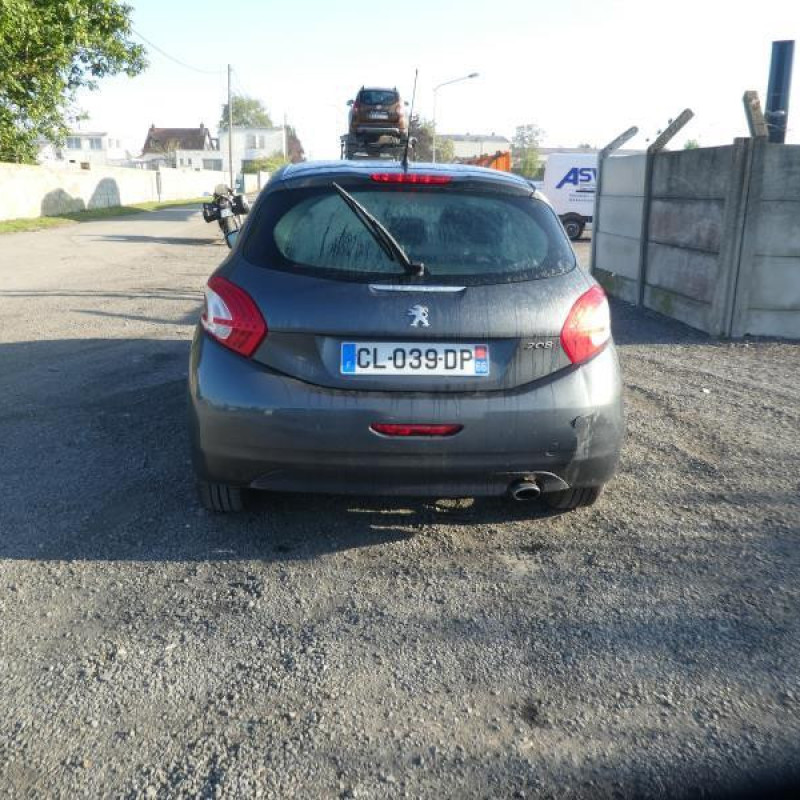 PEUGEOT208 1 PHASE 1 1.6i - 16V Photo n°3