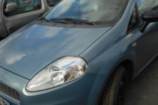 FIATGRANDE PUNTO 1.2i - 8V Photo n°1