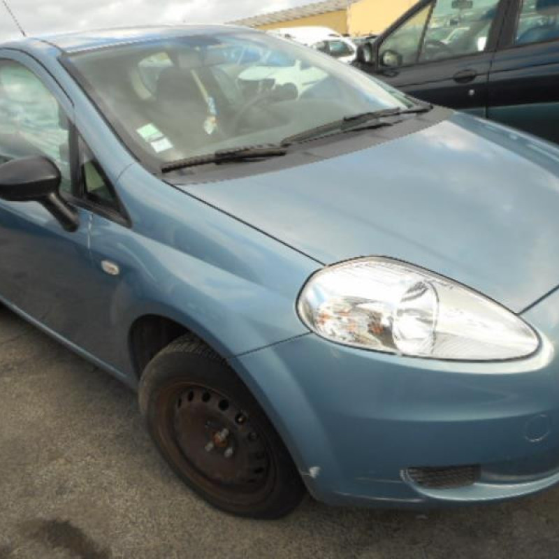 FIATGRANDE PUNTO 1.2i - 8V Photo n°2