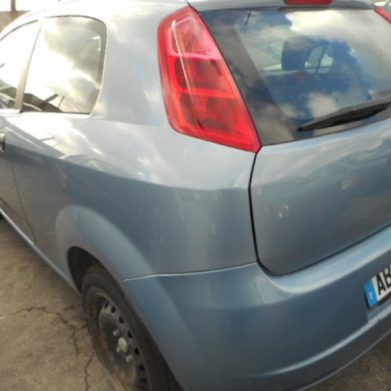 FIATGRANDE PUNTO 1.2i - 8V Photo n°4