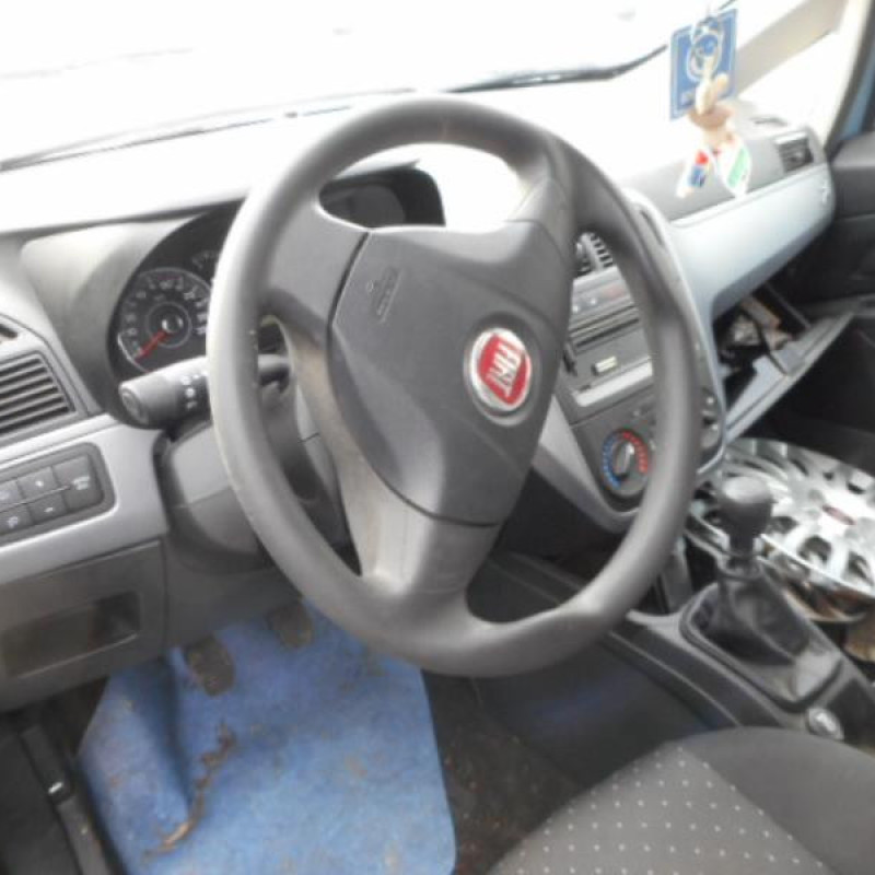 FIATGRANDE PUNTO 1.2i - 8V Photo n°6