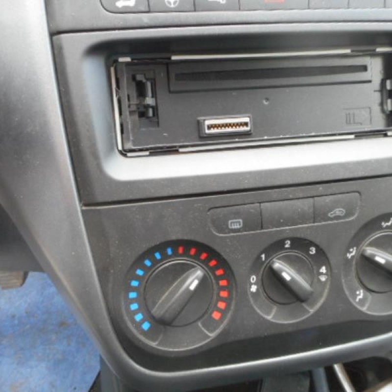 FIATGRANDE PUNTO 1.2i - 8V Photo n°7