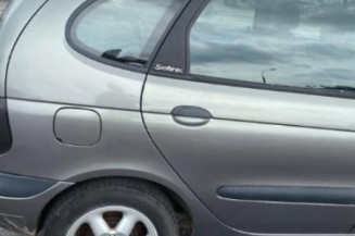 Pare choc arriere RENAULT SCENIC 1