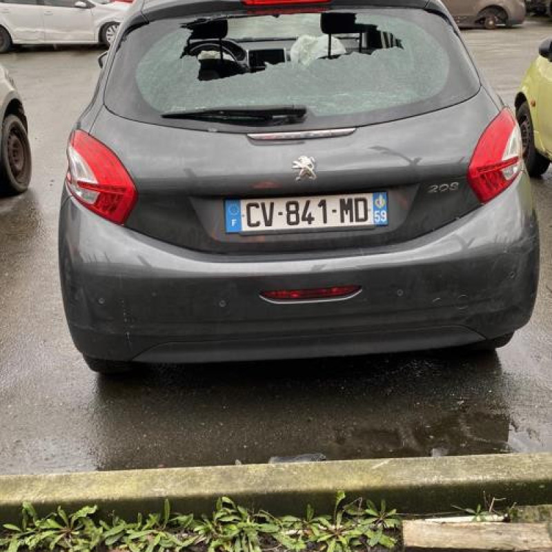 Attache ceinture arriere droit PEUGEOT 208 1 Photo n°4