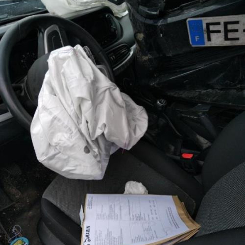 Vitre avant droit FIAT TIPO 2 Photo n°6