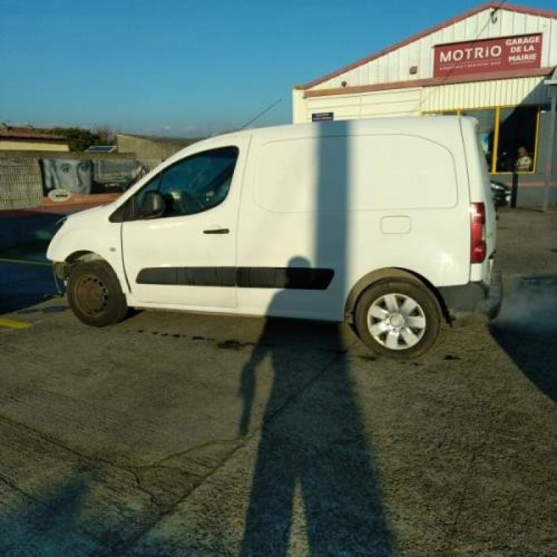 Boitier servitude moteur (BSM) CITROEN BERLINGO 2 Photo n°7