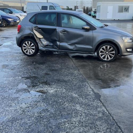 Amortisseur avant droit VOLKSWAGEN POLO 5