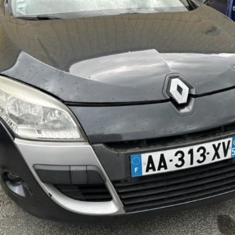 Anti brouillard arriere droit RENAULT MEGANE 3 Photo n°16