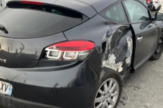 Bras essuie glace avant gauche RENAULT MEGANE 3