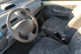 Poignee interieur avant gauche RENAULT TWINGO 1