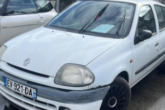 Anti brouillard droit (feux) RENAULT CLIO 2