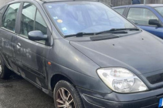 Moteur essuie glace avant RENAULT SCENIC 1