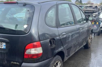 Serrure avant droit RENAULT SCENIC 1