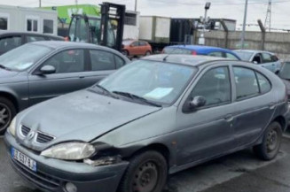 Leve vitre electrique avant gauche RENAULT MEGANE 1