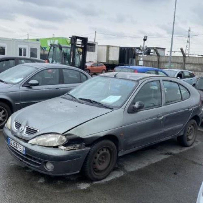 Leve vitre electrique avant gauche RENAULT MEGANE 1 Photo n°12