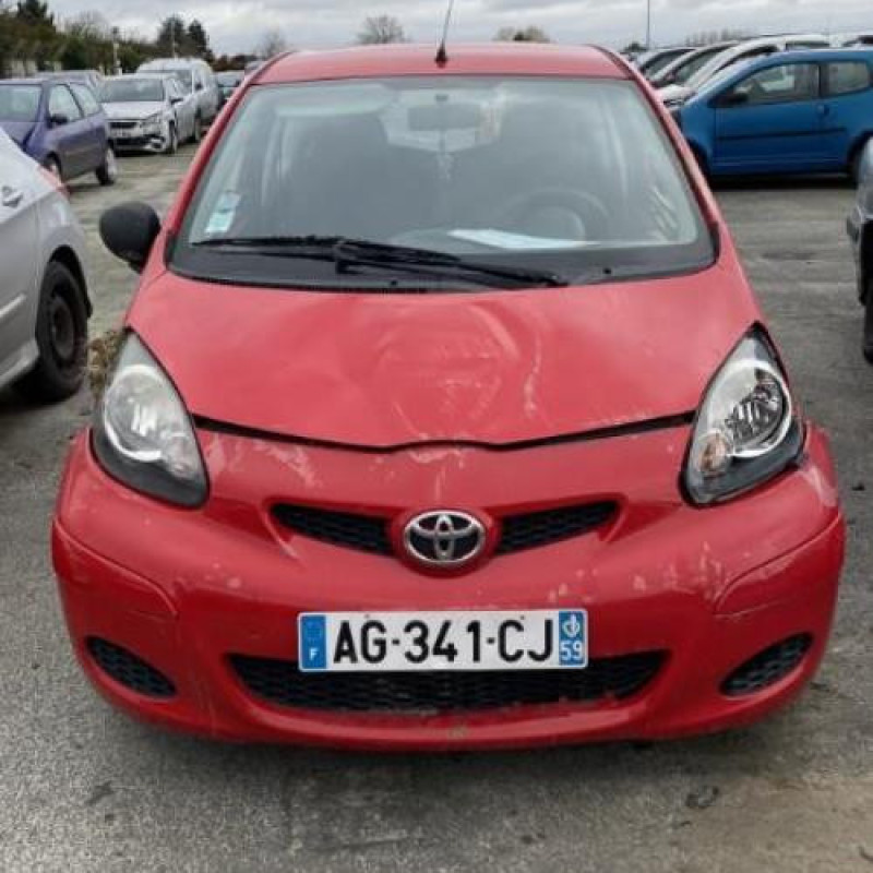 Renfort pare choc arriere (traverse) TOYOTA AYGO 1 Photo n°10