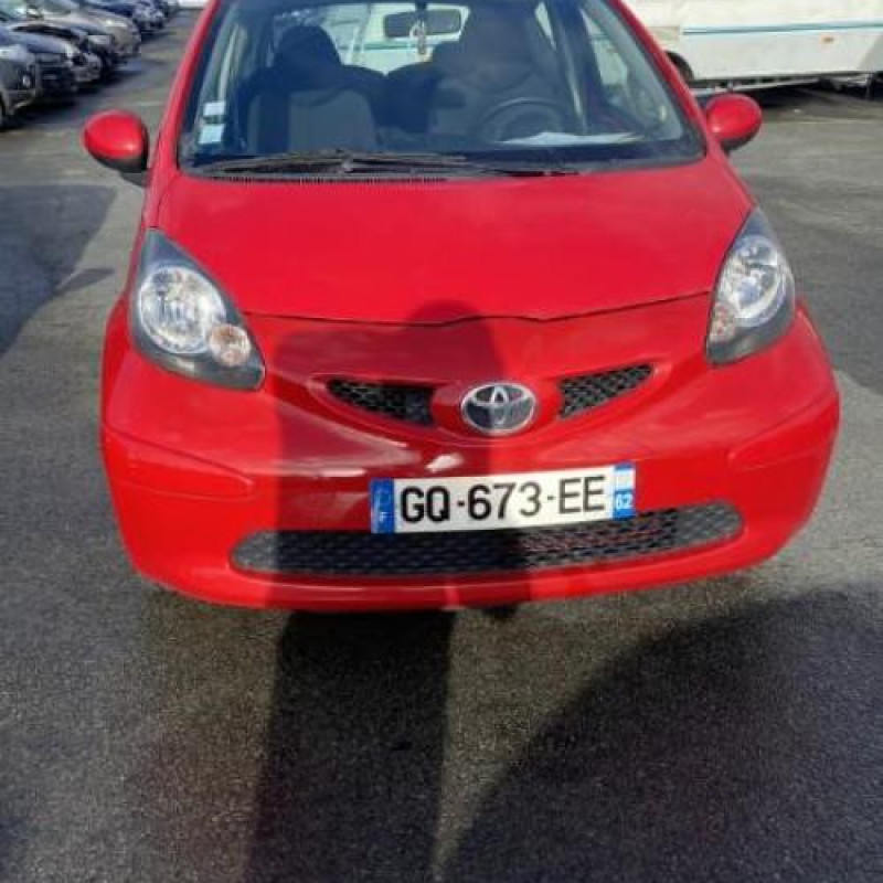 Attache ceinture avant droit TOYOTA AYGO 1 Photo n°4