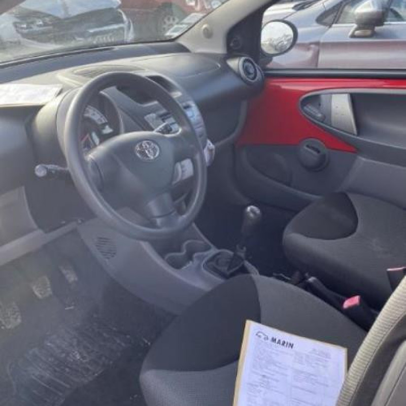 Attache ceinture avant droit TOYOTA AYGO 1 Photo n°10