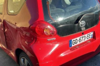 Pretensionneur de ceinture avant droit TOYOTA AYGO 1