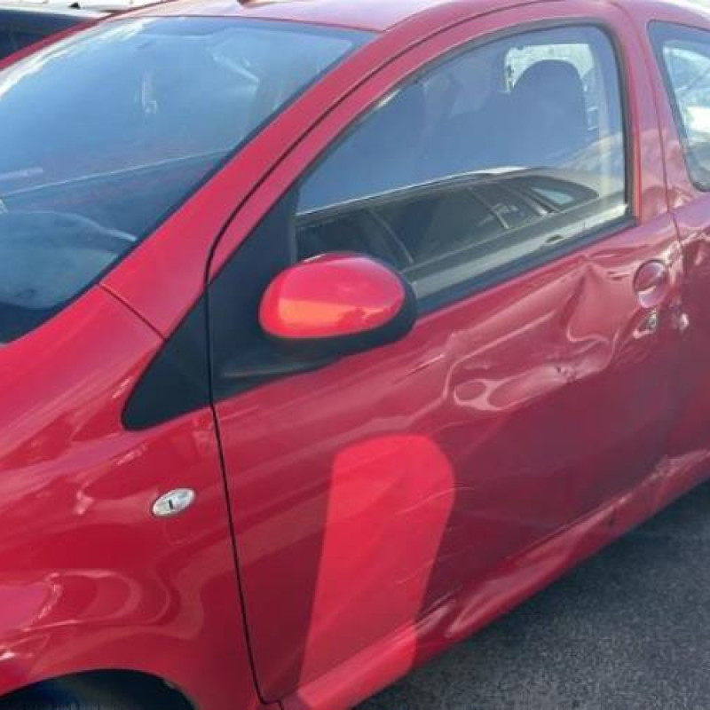 Charniere de capot TOYOTA AYGO 1 Photo n°19