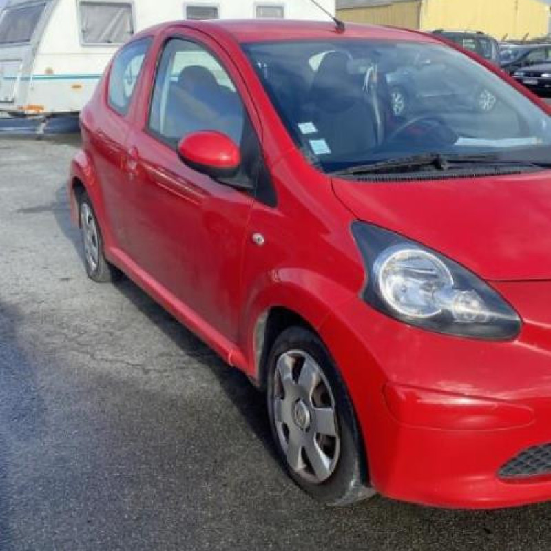 Lunette arriere TOYOTA AYGO 1 Photo n°13